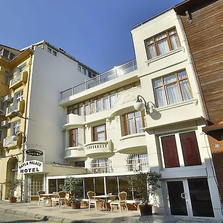 Szálloda Nayla Palace 2*