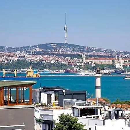Nayla Palace Otel 2*