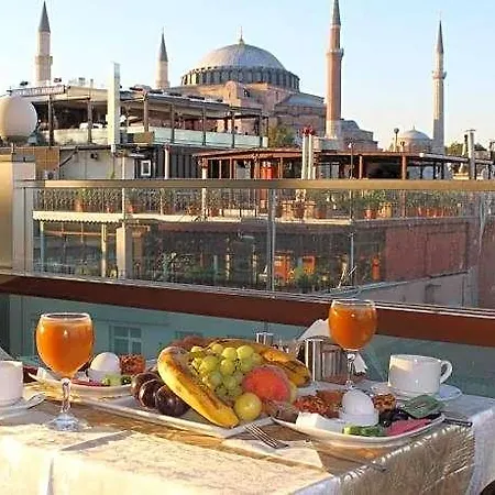 Nayla Palace