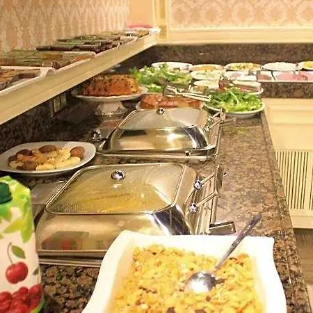 Nayla Palace Otel 2*