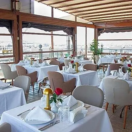 Nayla Palace Otel 2*