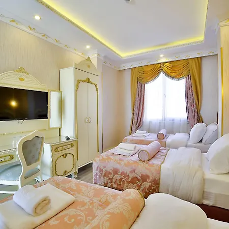 Nayla Palace Hotel