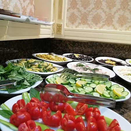 Nayla Palace 2*